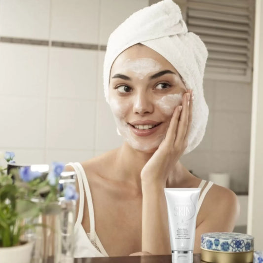 Aloe Özlü Rahatlatıcı Herbalife Yüz Temizleme Jeli 150 ml (Normal ve Kuru Ciltler İçin)